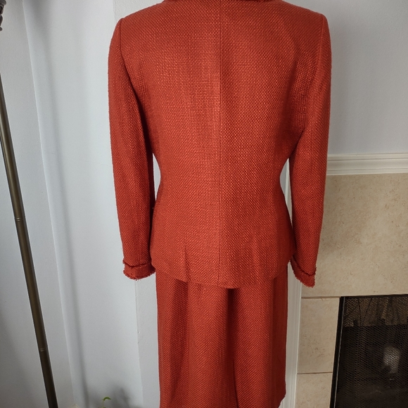 Anne Klein 2 Jacket & Skirt size 8 - Picture 3 of 16